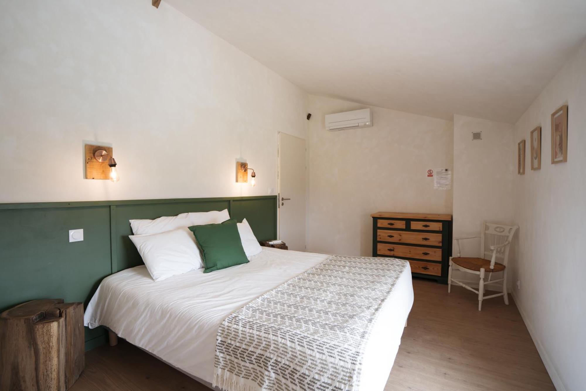 Bed & Breakfast Perbos 1556 La Bastide-Clairence Exteriér fotografie